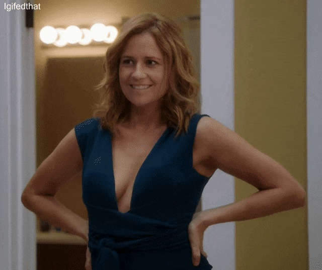 Jenna Fischer Shaking Her Tits Big Tits