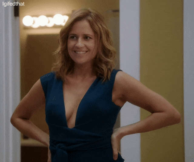 Jenna Fischer Shaking Her Tits Big Tits