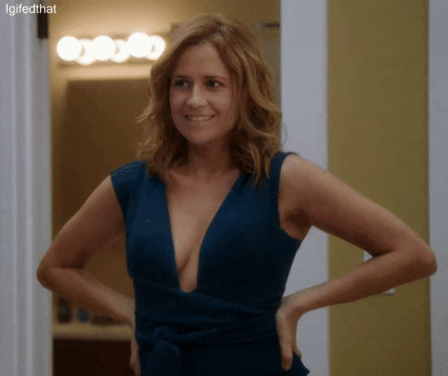 Jenna Fischer Shaking Her Tits Big Tits