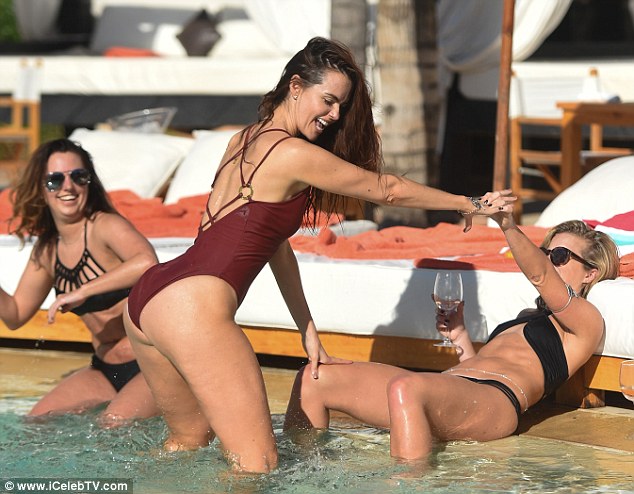 Jennifer Metcalfe Ass