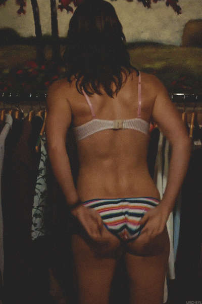 Jessica Biels Butt Is Seriously Amazing