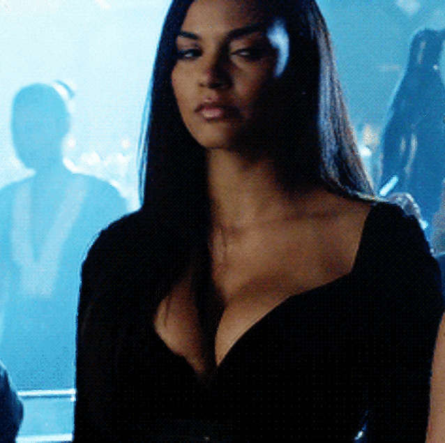 Jessica Lucas Has Always Been Quite A Distraction In Gotham Big Tits