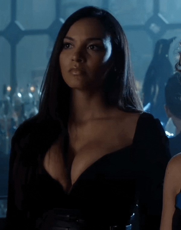 Jessica Lucas In Gotham NSFW