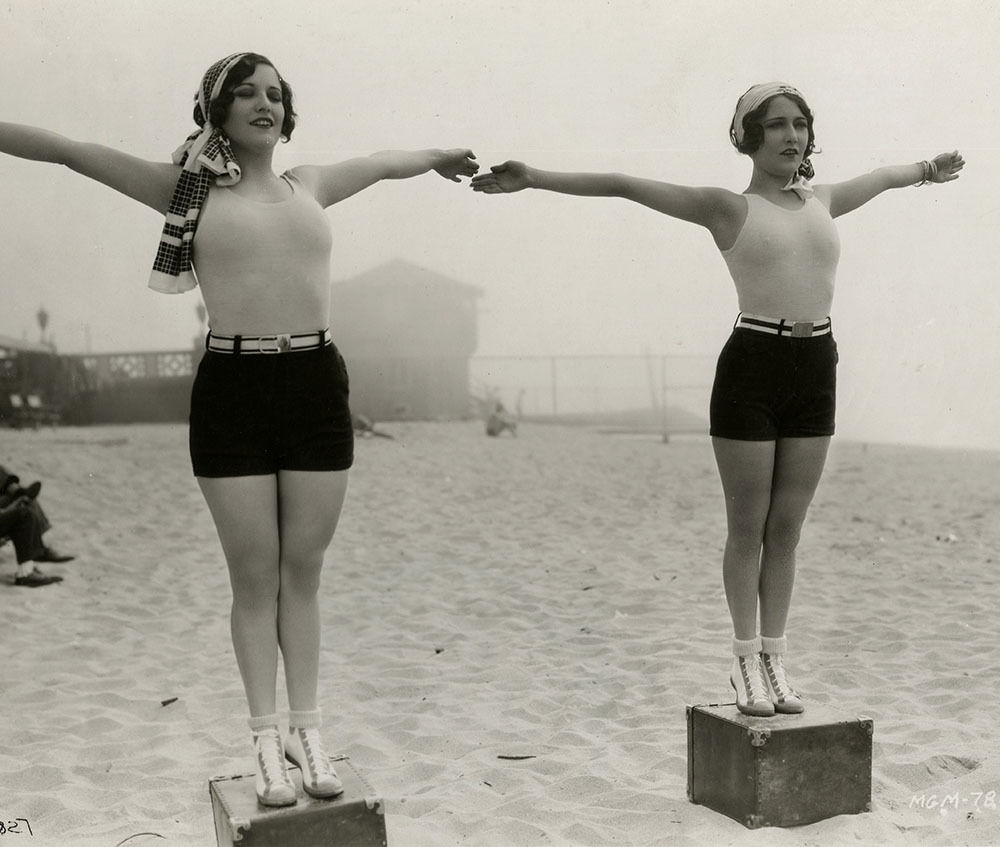 Joan Crawford Andamp Dorothy Sebastian At The Beach 1927 NSF