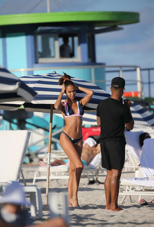 Joan Smalls NSFW