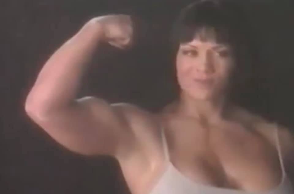 Joanie Laurer Chyna Muscles