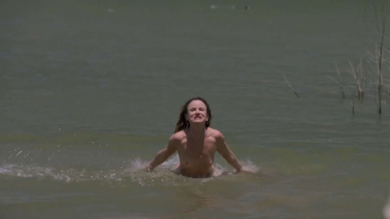 Juliette Lewis Camping S01e NSFW