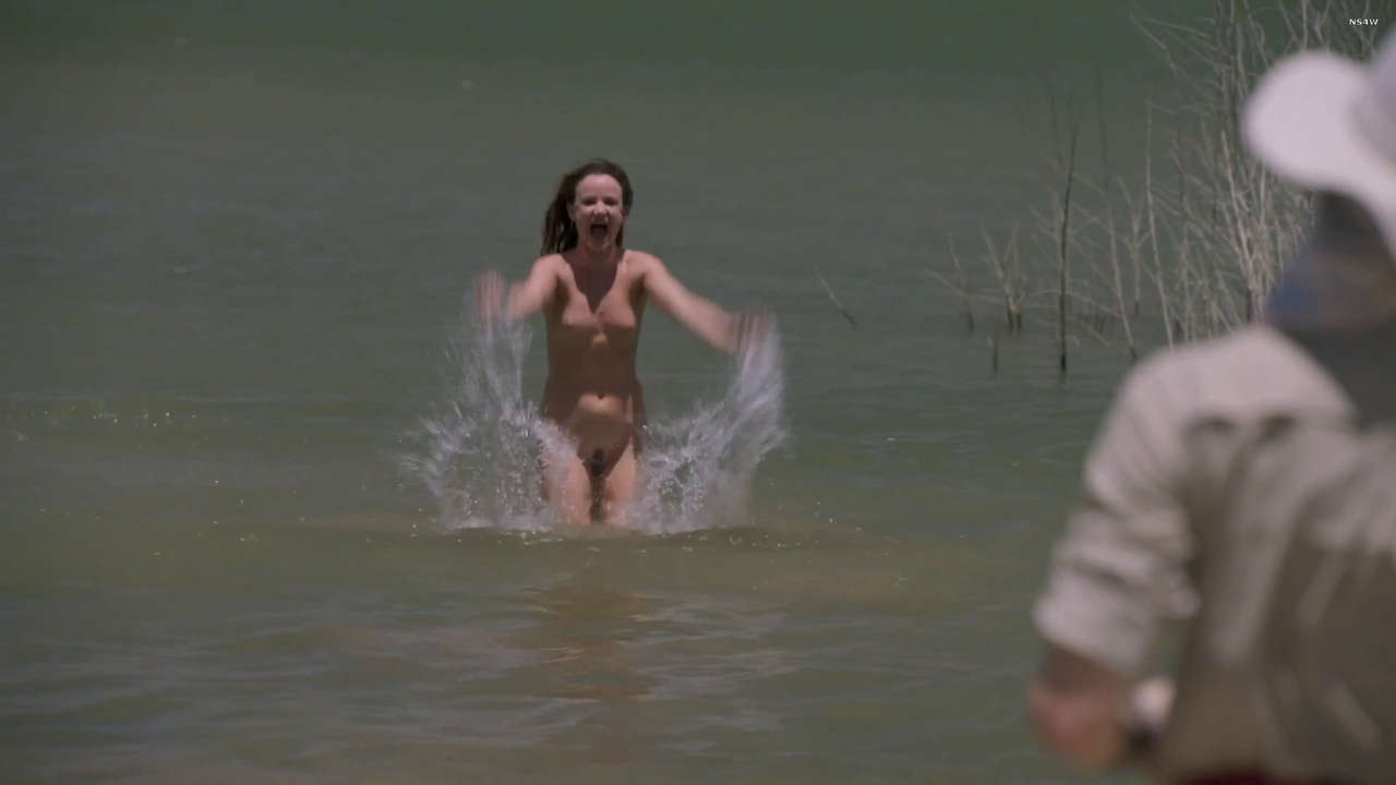 Juliette Lewis Camping S01e NSFW