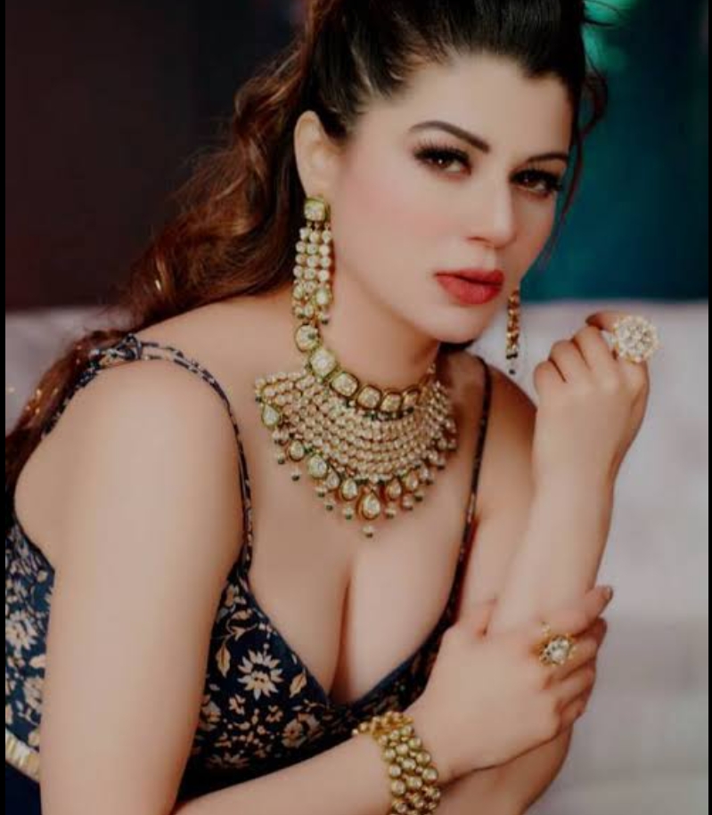 Kainaat Arora Bollywood Actress NSF