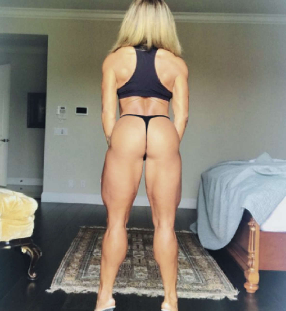 Karina Nascimento Muscles