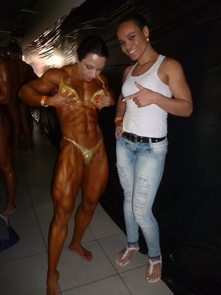 Karla Bachiega Muscles
