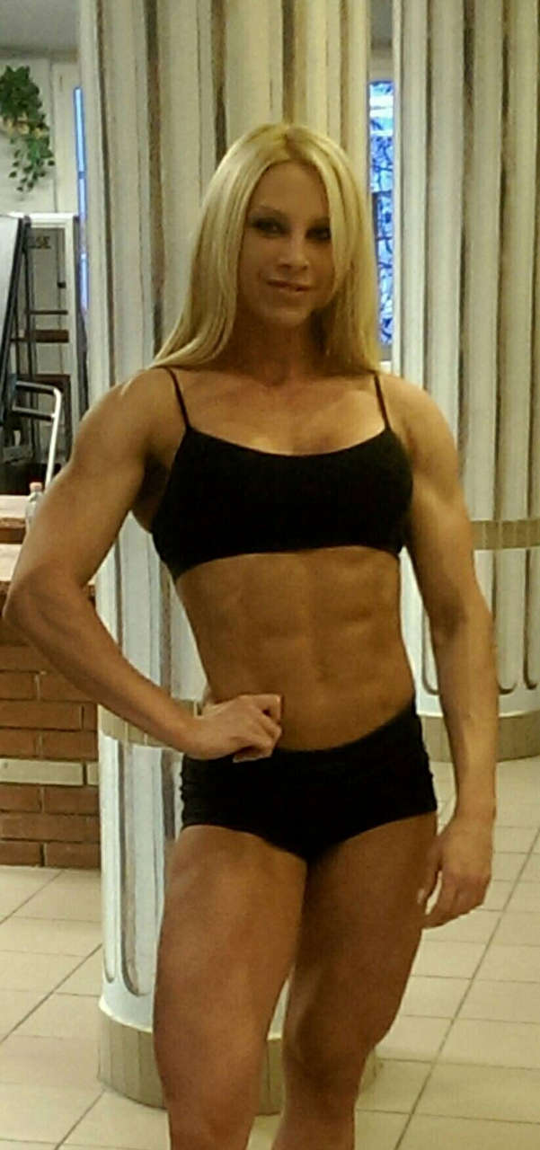 Katalin Jasztrab Muscles