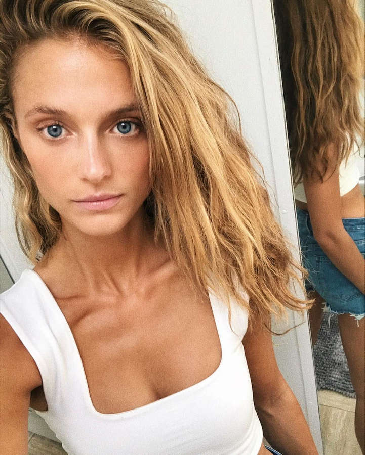 Kate Bock NSFW