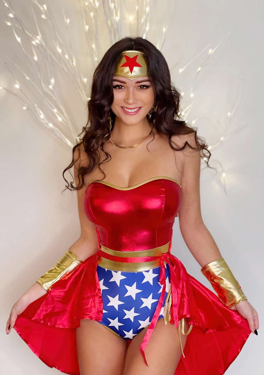 Keilah Kang As Wonder Woman NSF