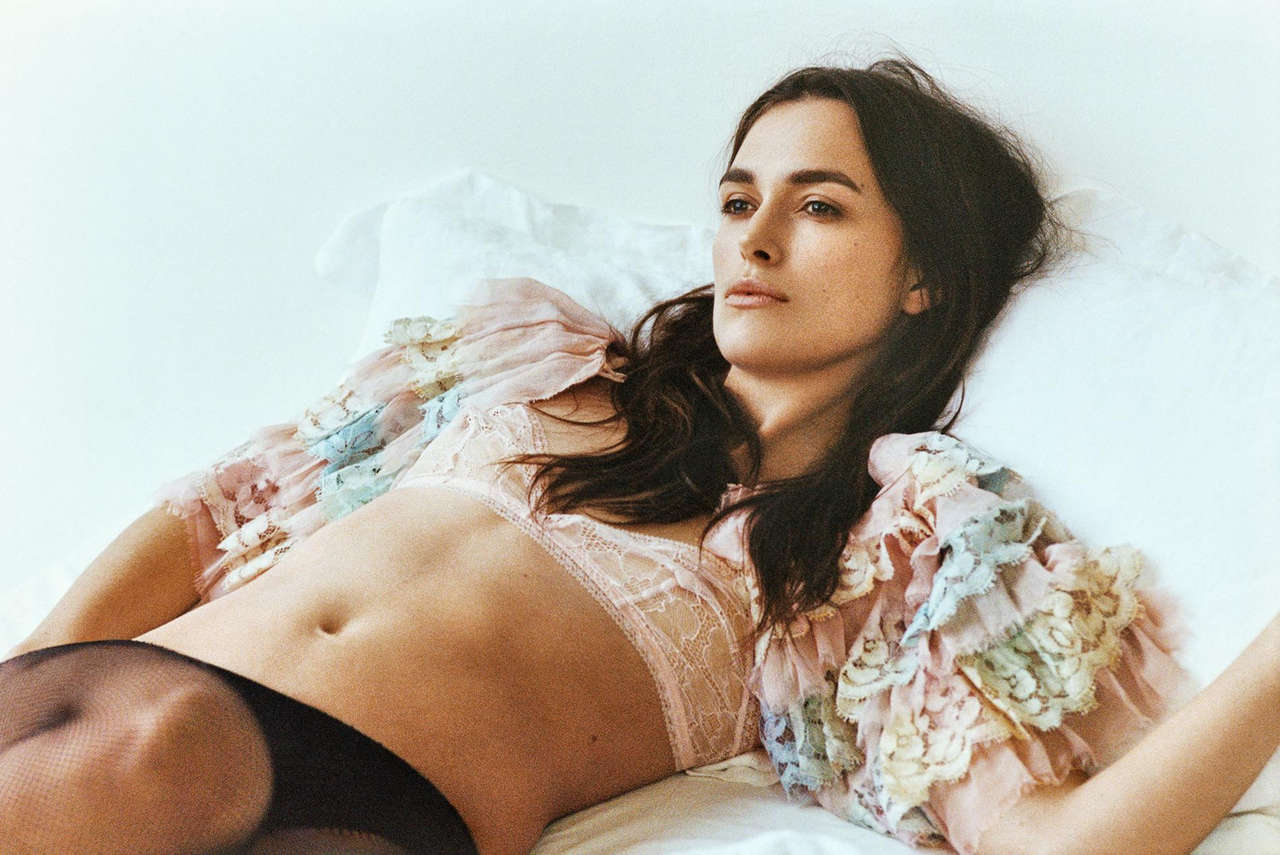 Keira Knightley Abs