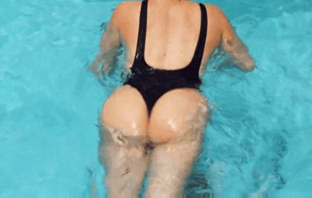 Khloe Kardashian Ass