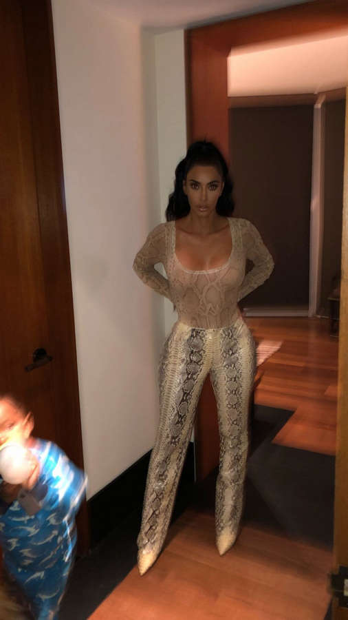 Kim Kardashian NSFW