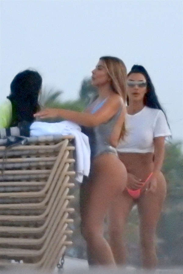 Kim Kardashian NSFW