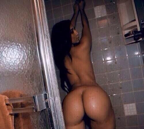 Kim Kardashian Shower Picture NSFW