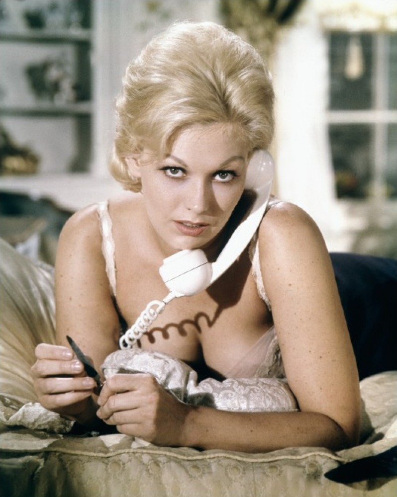 Kim Novak NSFW