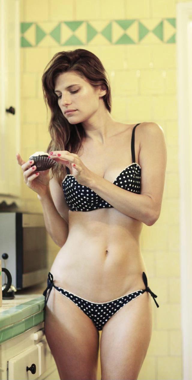 Lake Bell Addicted To This Busty Underrated Hottie Big Tit