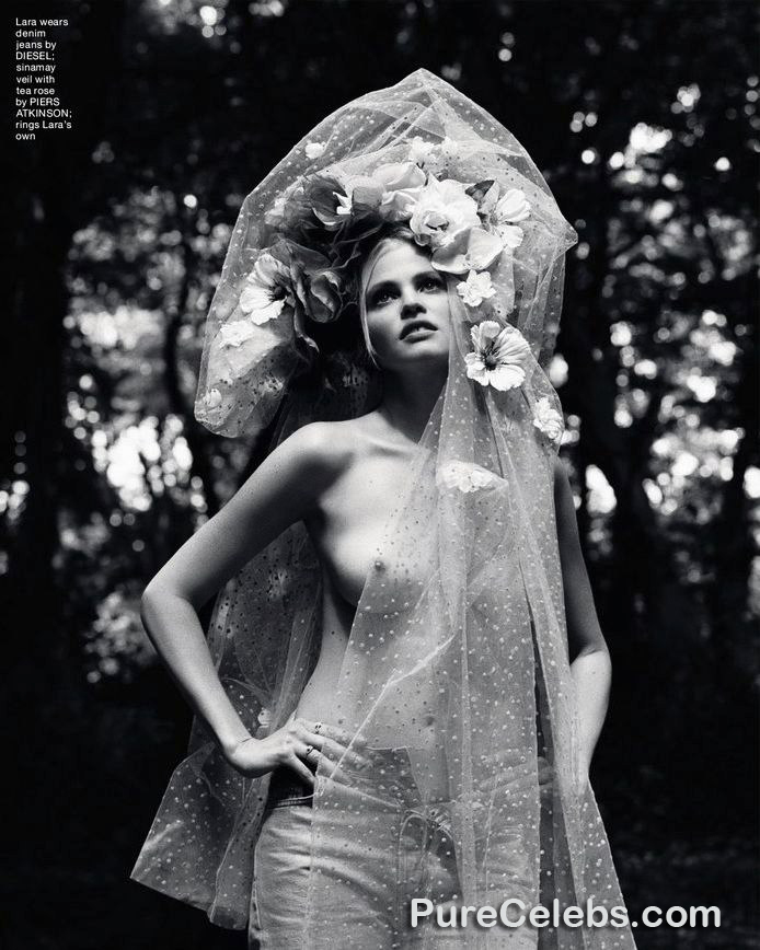 Lara Stone Nude Topless NSFW