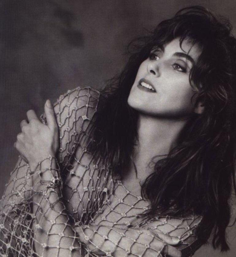 laura branigan nude