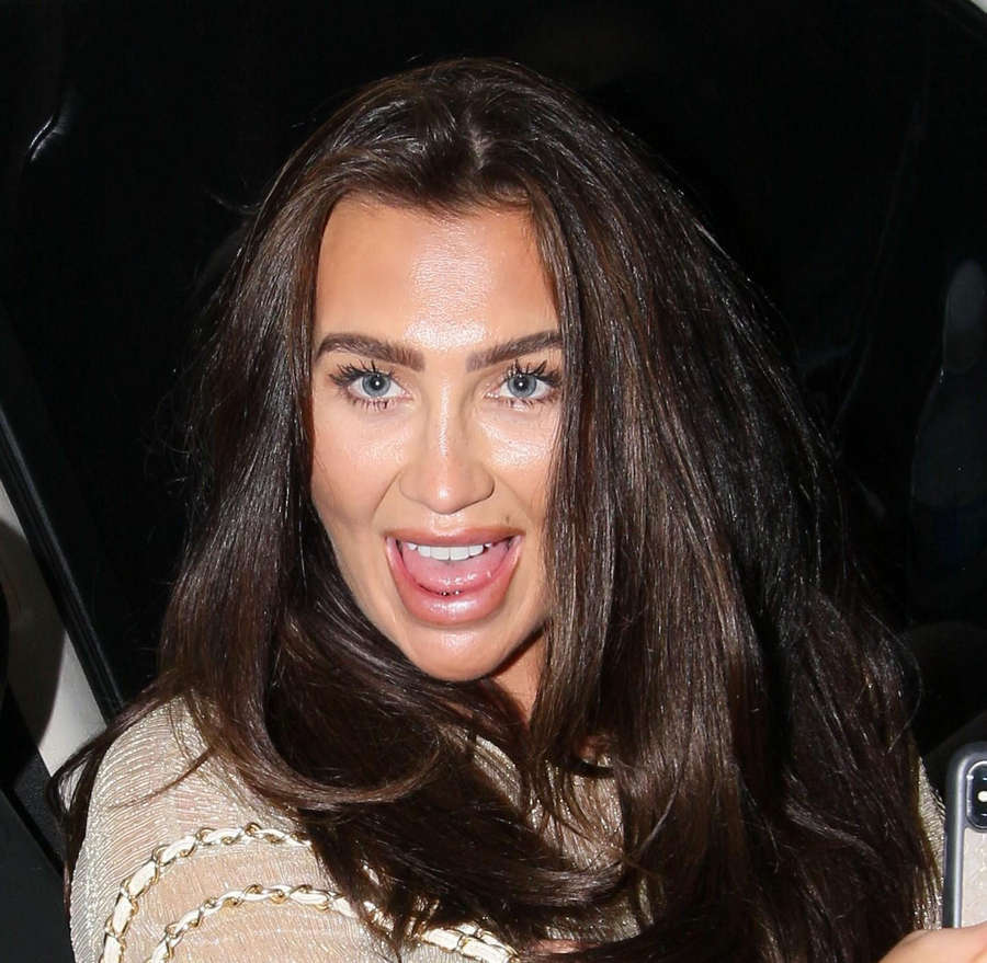 Lauren Goodger NSFW