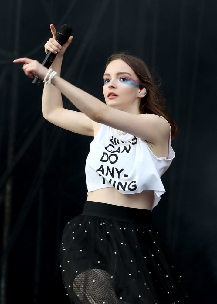 Lauren Mayberry Is Hot