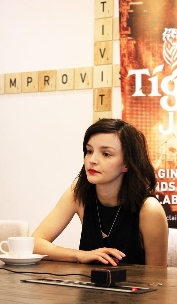 Lauren Mayberry Is Hot