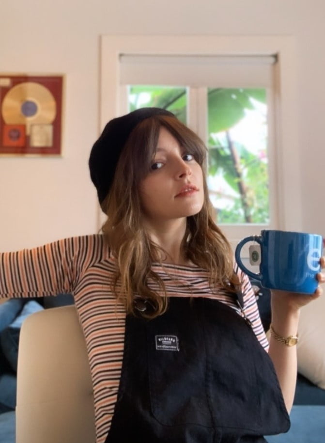 Lauren Mayberry Is Hot