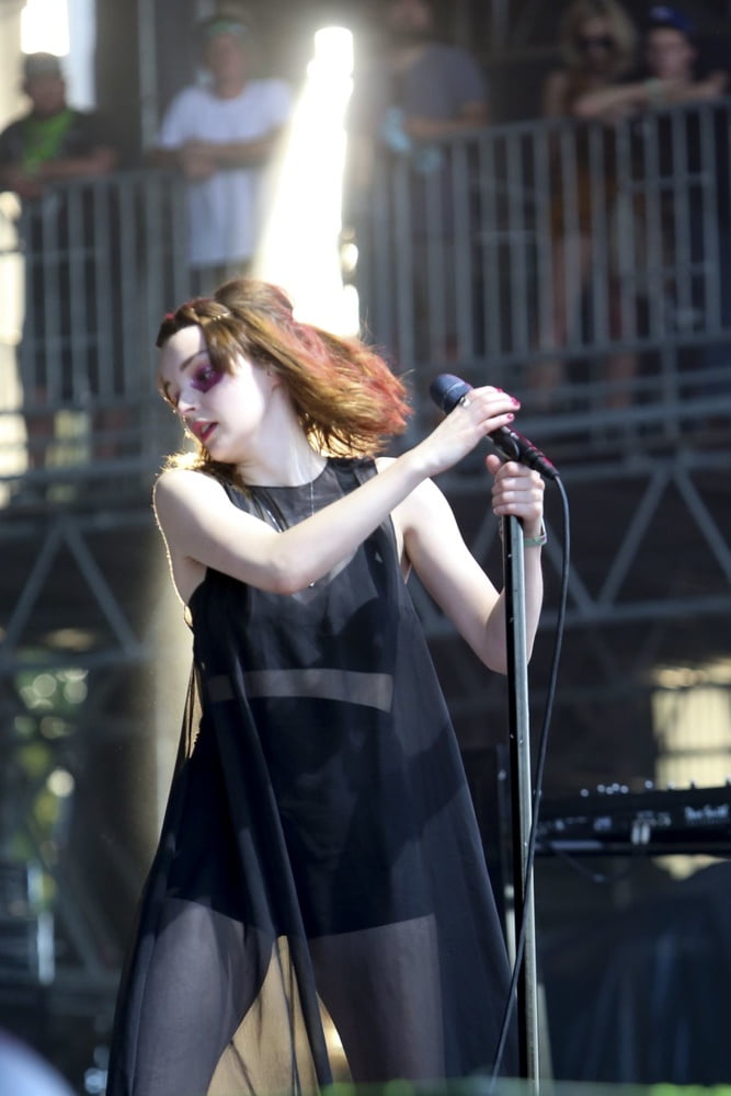 Lauren Mayberry Is Hot