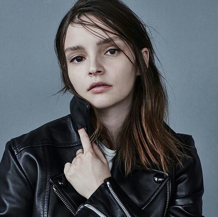 Lauren Mayberry Is Hot