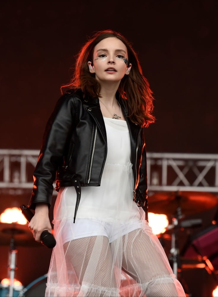 Lauren Mayberry Is Hot