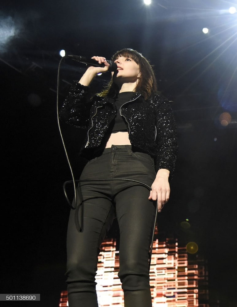 Lauren Mayberry Is Hot