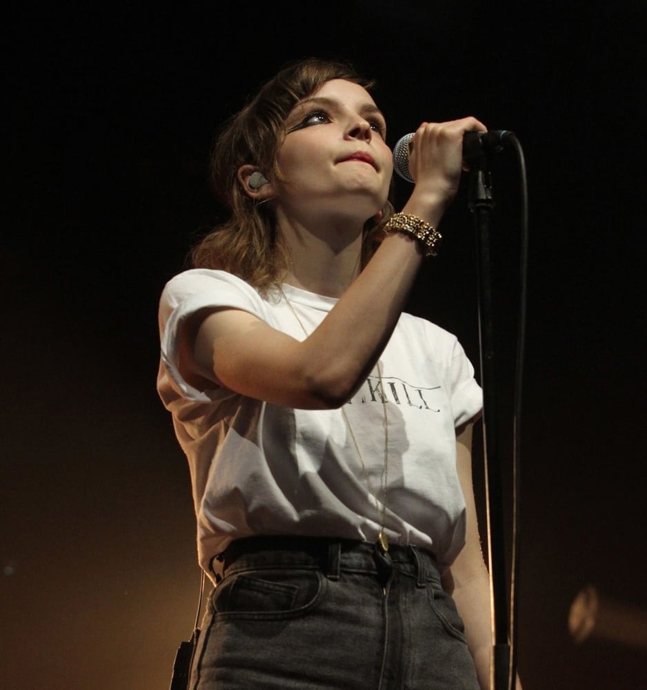 Lauren Mayberry Is Hot