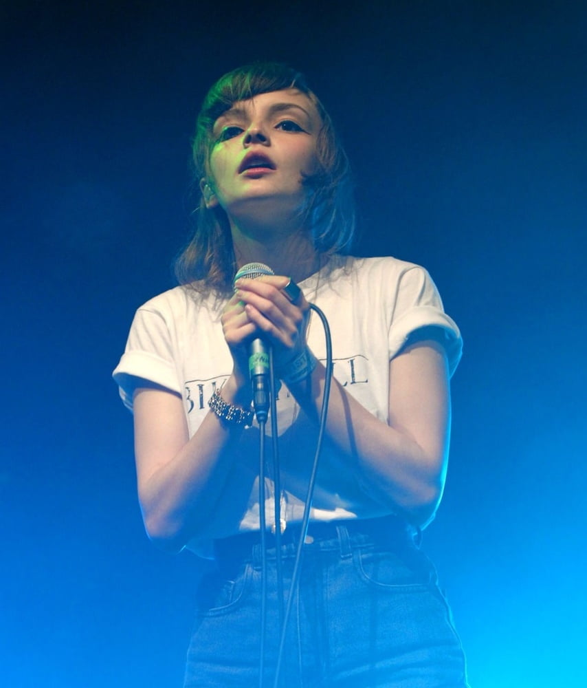 Lauren Mayberry Is Hot