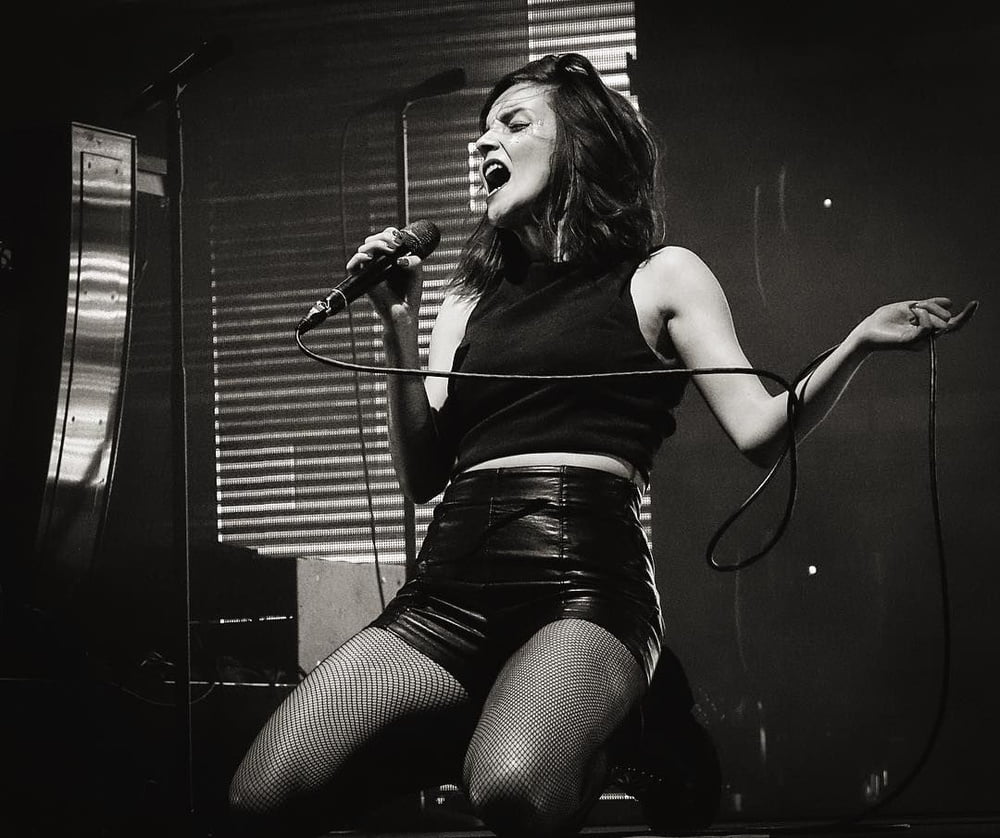 Lauren Mayberry Is Hot