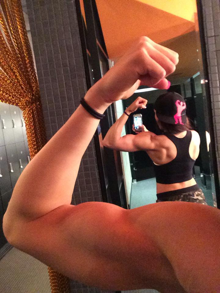 Leanna Carr Muscles