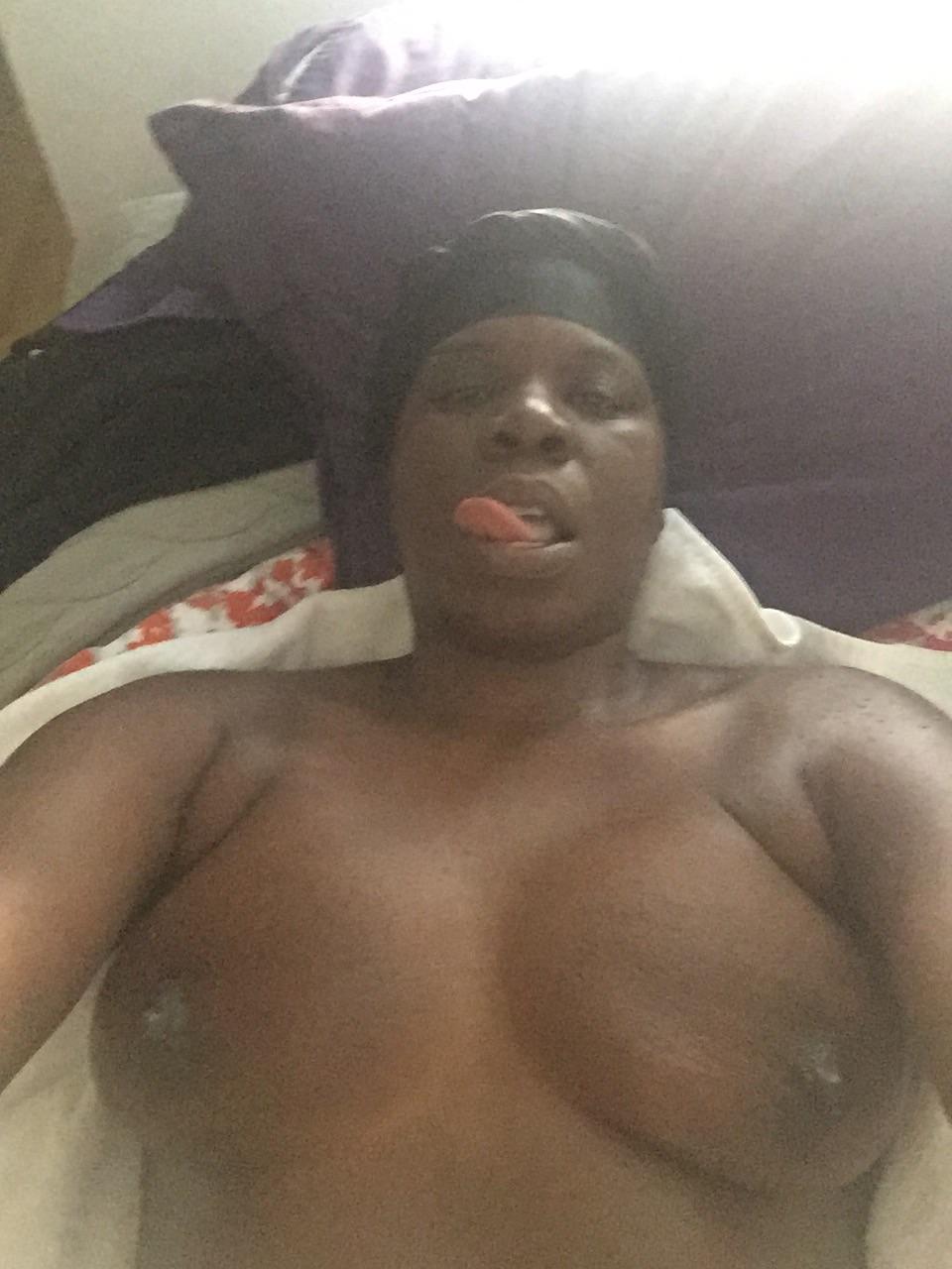 Leslie Jones Nude Photos From Her Hacked Website NSF