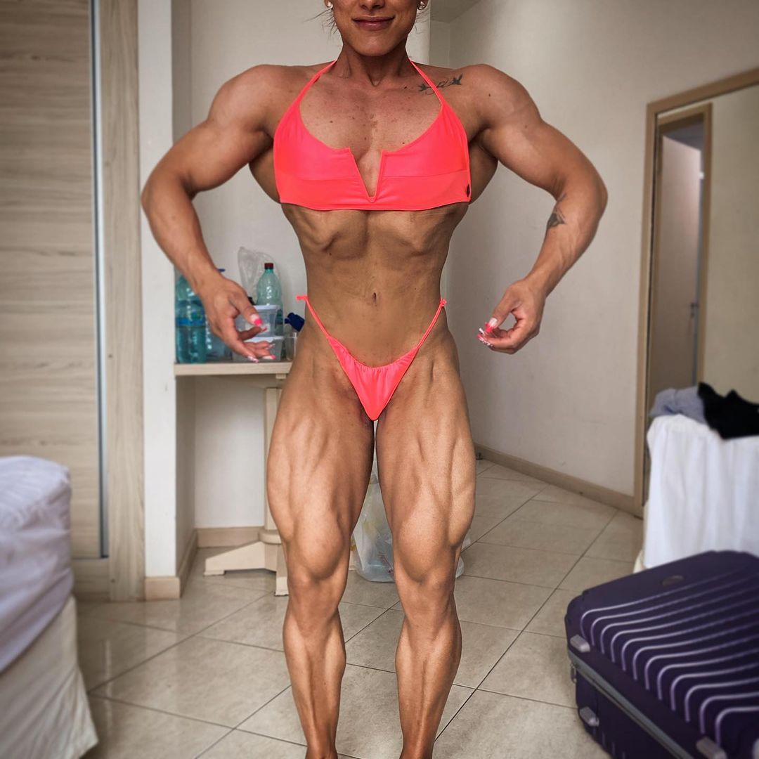 Leyvina Barros Muscles