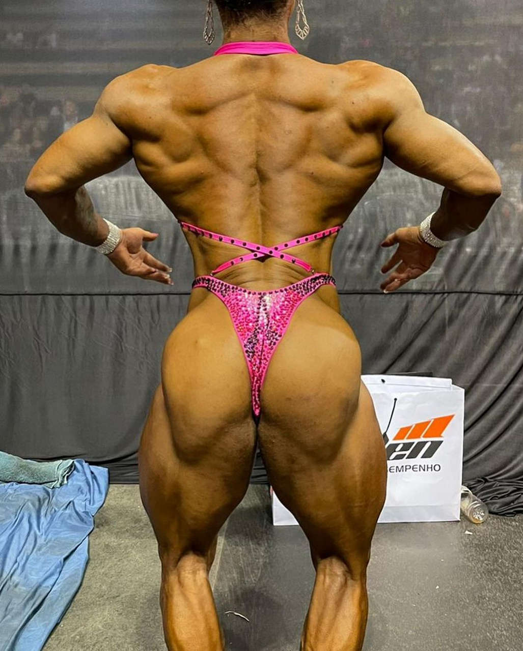 Leyvina Barros Muscles