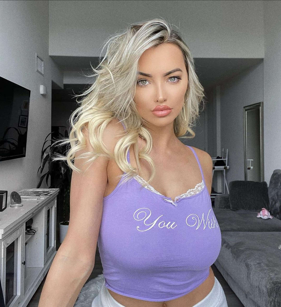 Lindsey Pelas Lindseypelas Hot