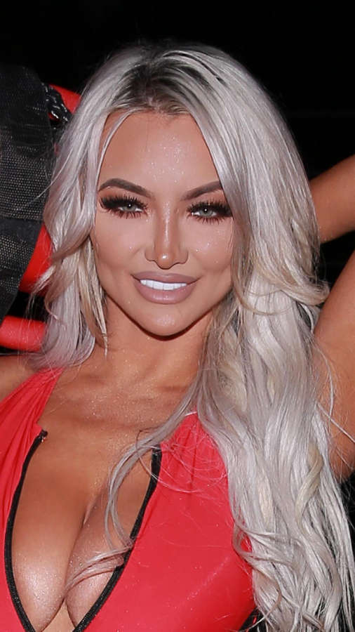 Lindsey Pelas NSFW