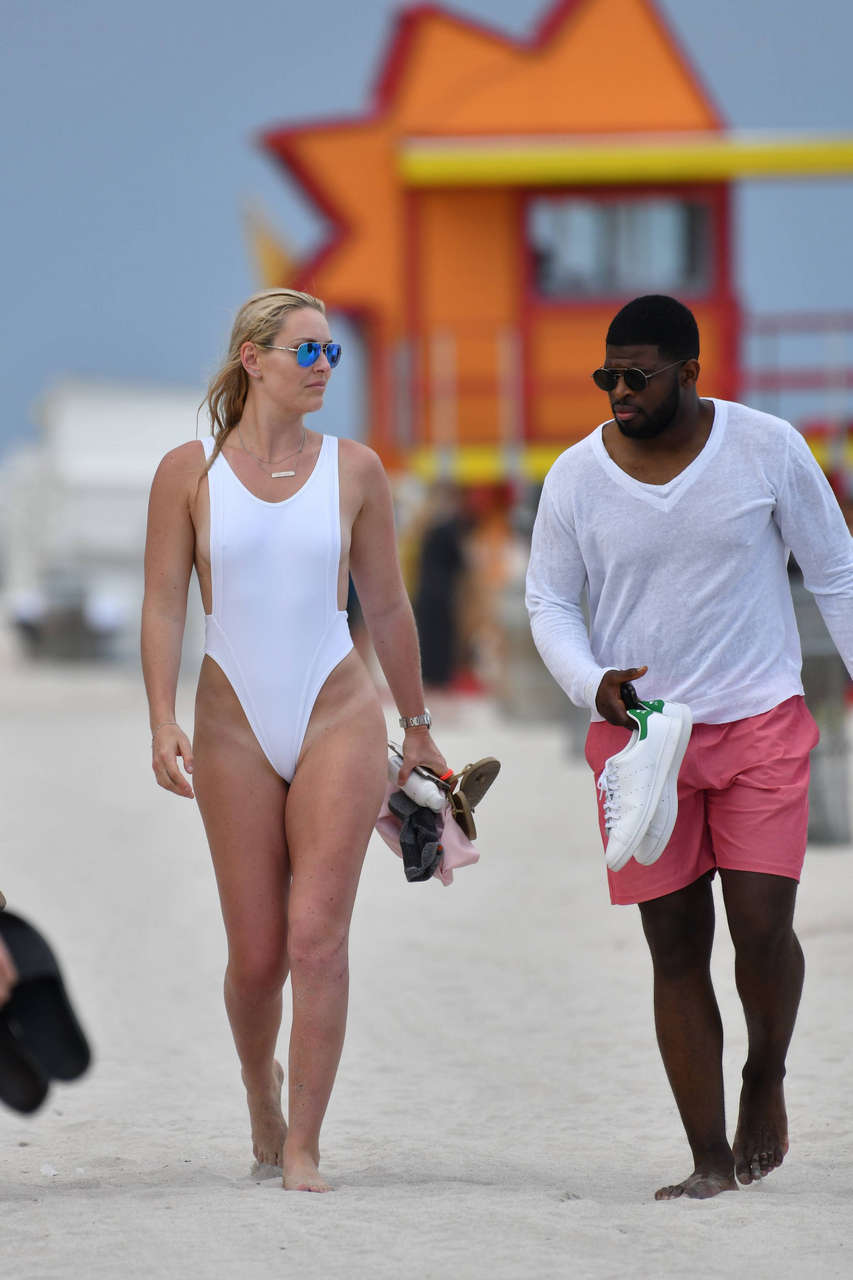 Lindsey Vonn Sexy Swimsuit In Miami Beach Ass