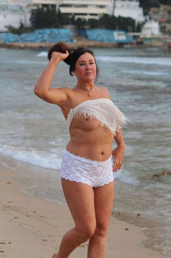 Lisa Appleton NSFW