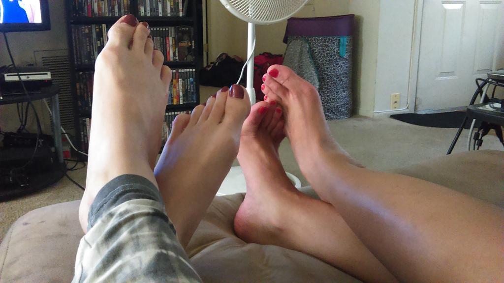 Lizzy Lamb Feet NSFW