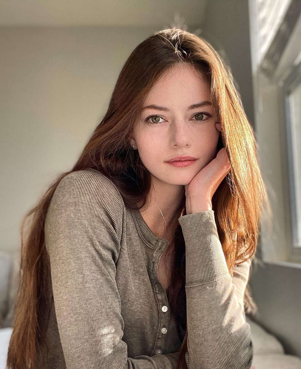 Mackenzie Foy Nude Fakes