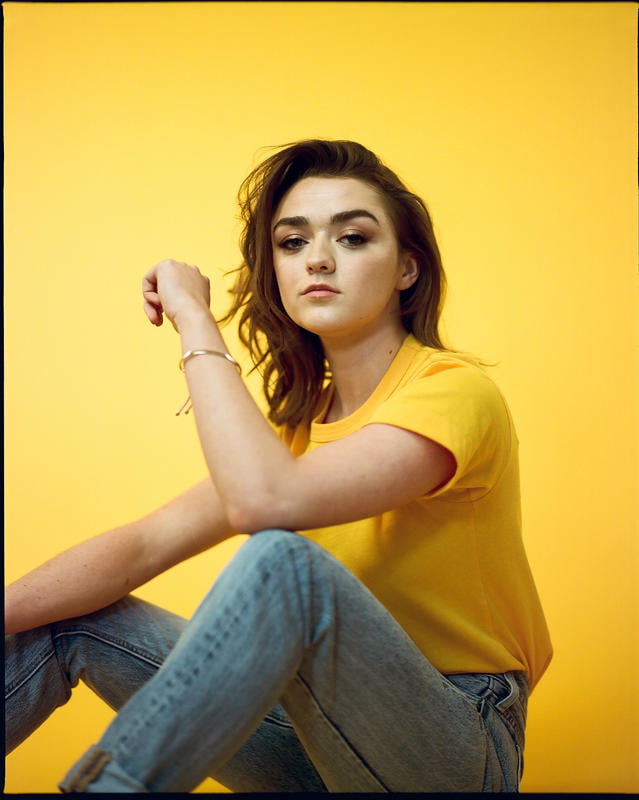 Maisie Williams Takeout Box