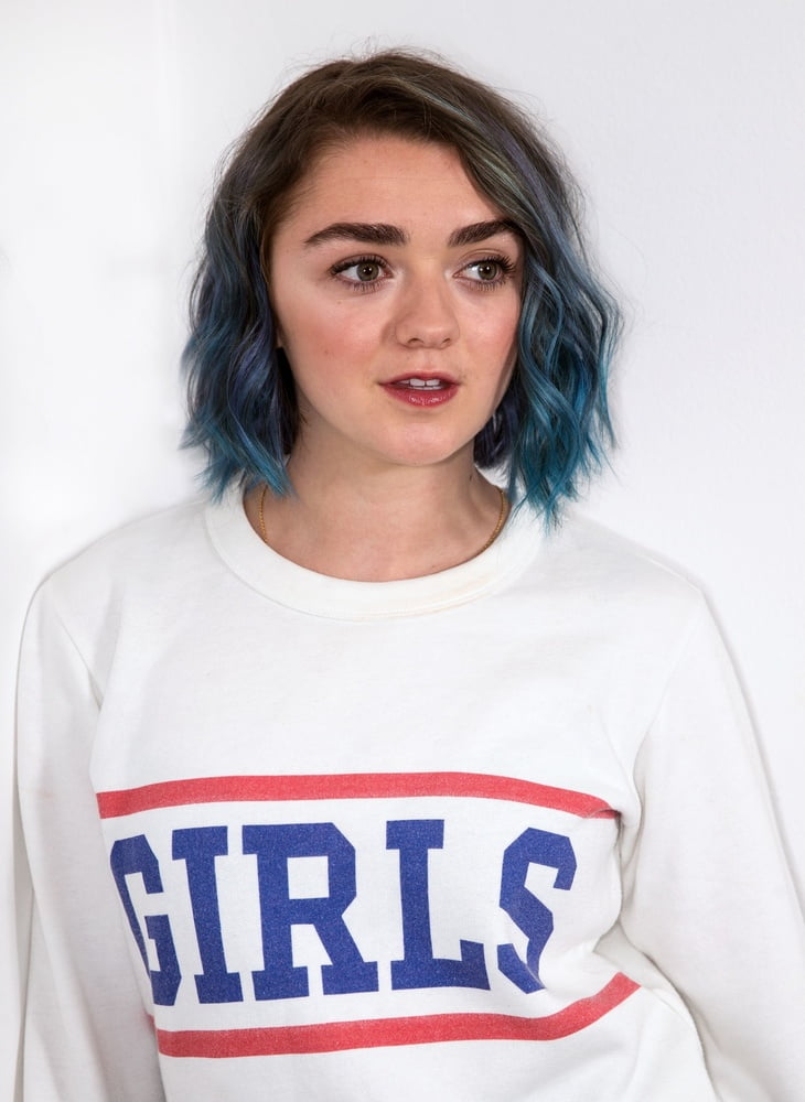 Maisie Williams Takeout Box